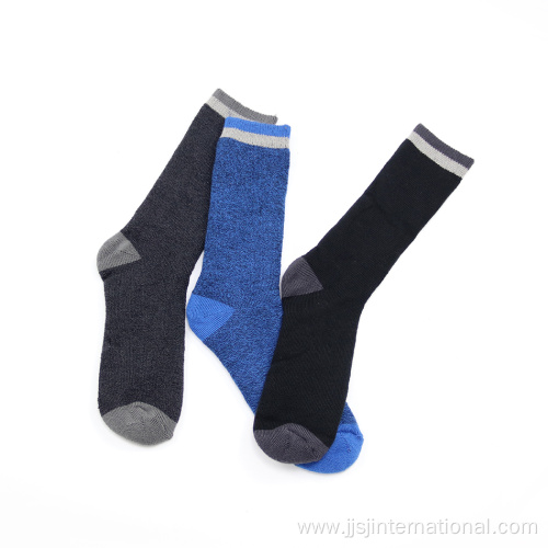 high quality Simple style fleece socks